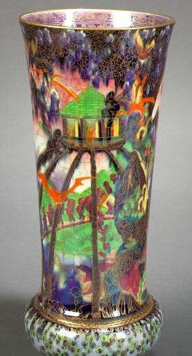 Fairyland Lustre Pattern Z4968 Vase